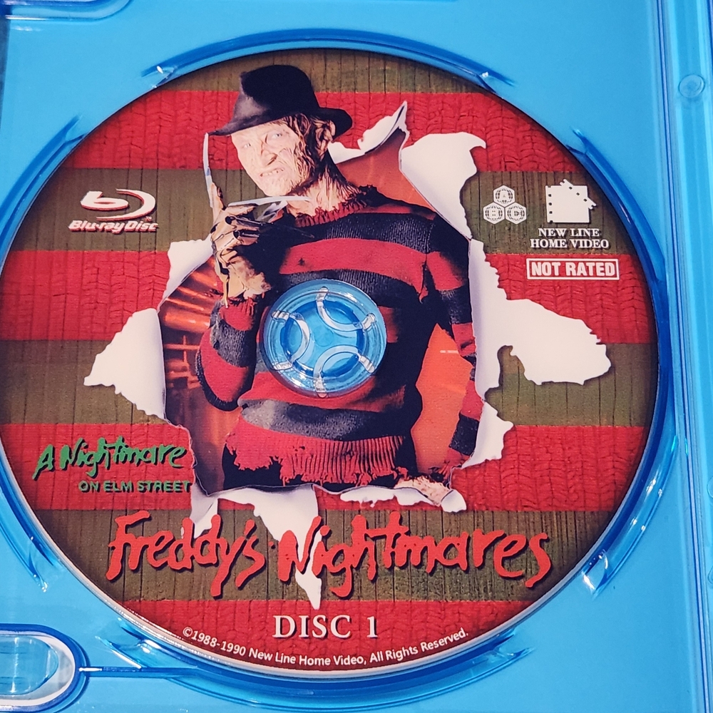 Freddy's Nightmares Blu-ray Complete Series - Picture 6 of 7